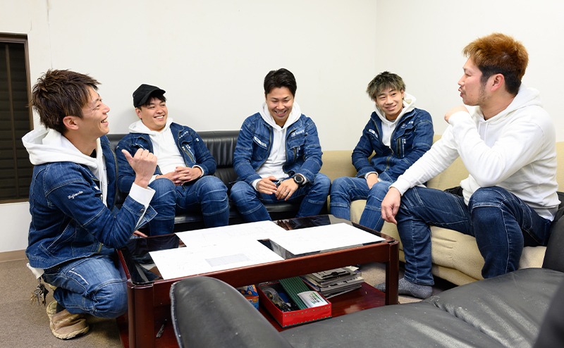 フラットで意見が出しやすい風通しの良い職場環境